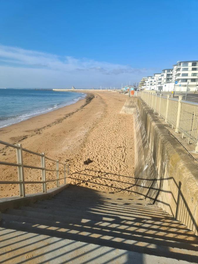 Vitamin Sea Beachfront Apartment Ramsgate - Sleeps 4 外观 照片